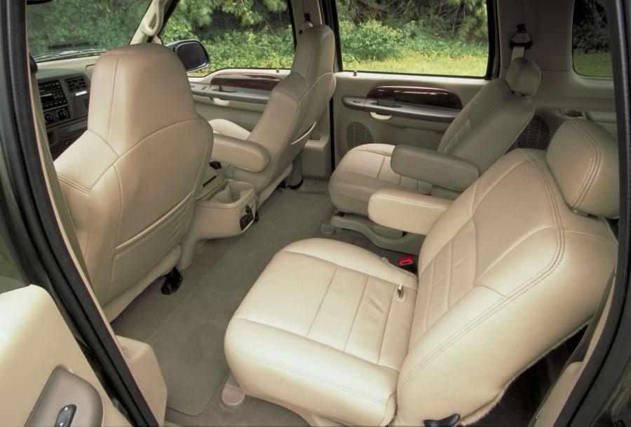  Ford Excursion 2000 года  (фото 65 из 111)